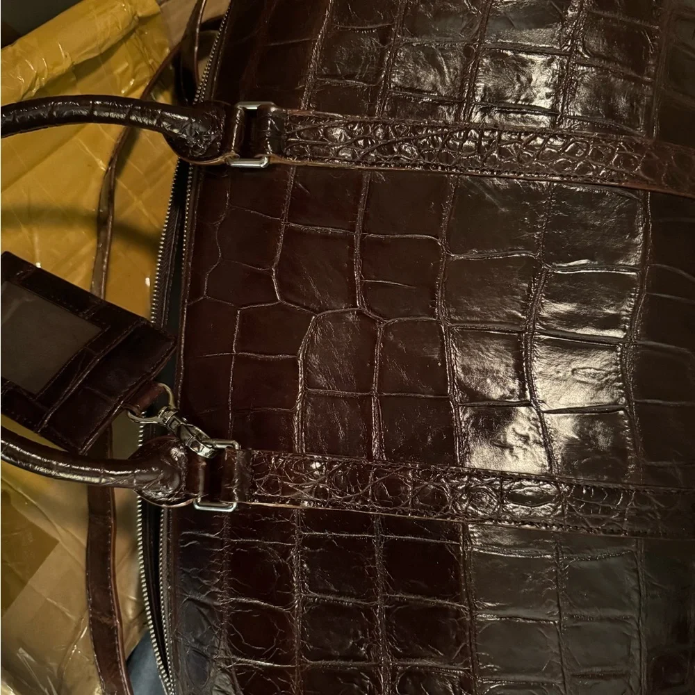 Reserved New UNISEX Genuine Alligator 🐊 Duffel Bag - Picture 2 of 10